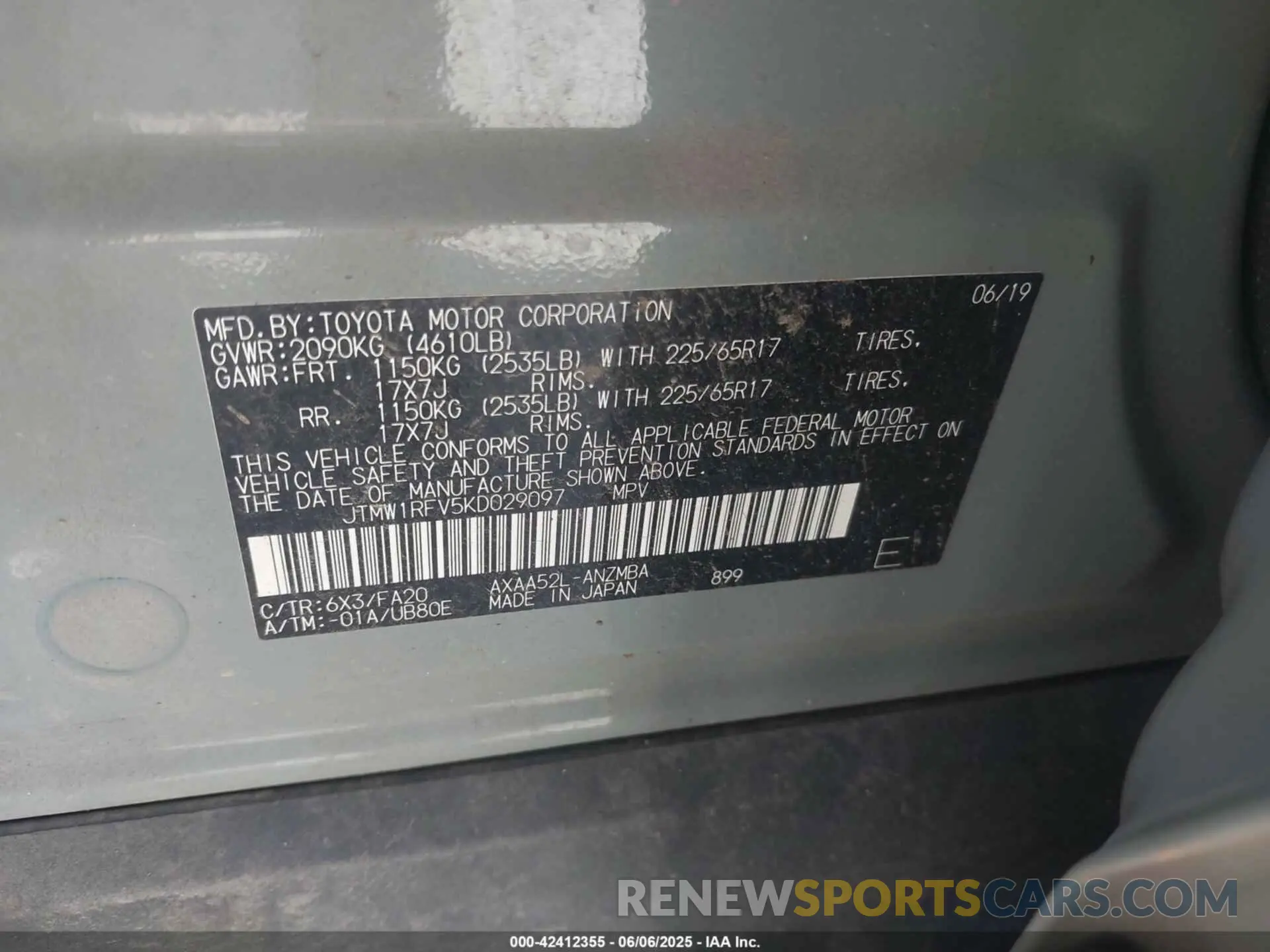 9 Photograph of a damaged car JTMW1RFV5KD029097 TOYOTA RAV4 2019