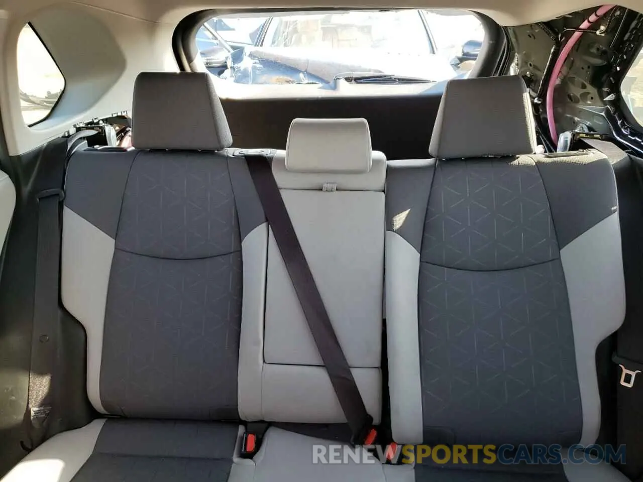 10 Photograph of a damaged car JTMW1RFV5KD038446 TOYOTA RAV4 2019