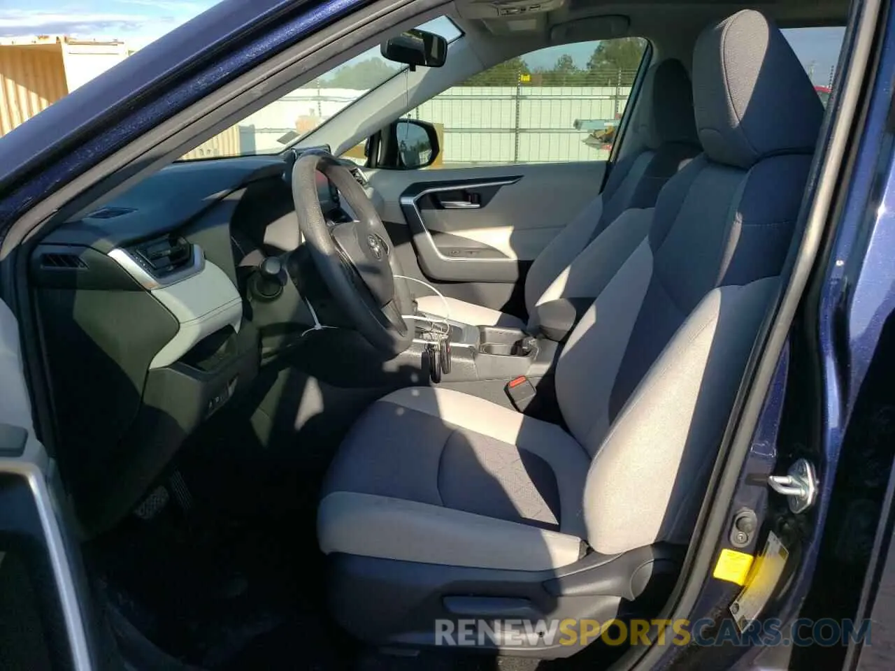 7 Photograph of a damaged car JTMW1RFV5KD038446 TOYOTA RAV4 2019