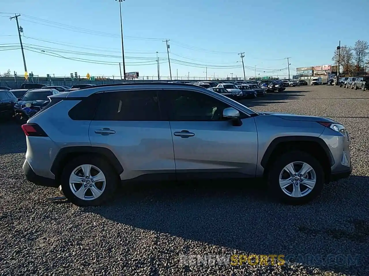 14 Photograph of a damaged car JTMW1RFV5KD039662 TOYOTA RAV4 2019