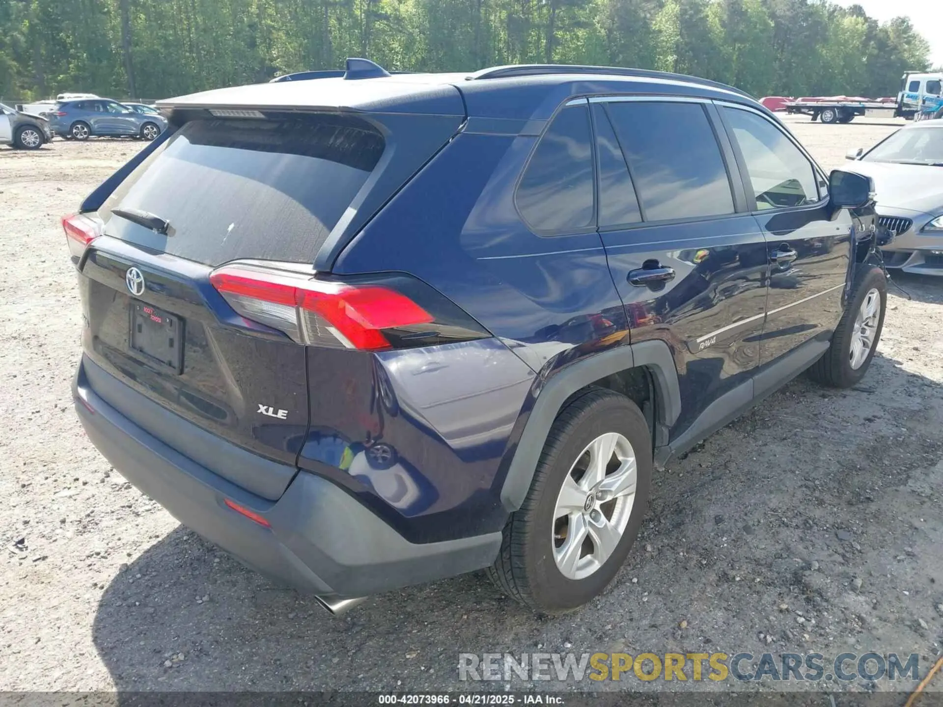 4 Photograph of a damaged car JTMW1RFV5KD502433 TOYOTA RAV4 2019