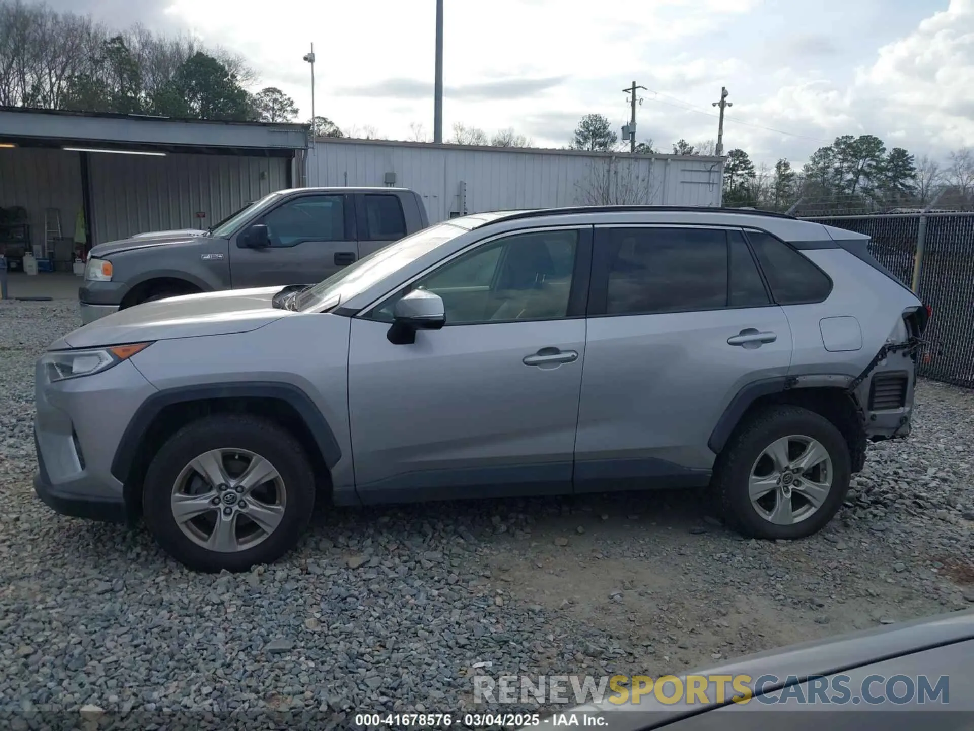 15 Photograph of a damaged car JTMW1RFV6KD009277 TOYOTA RAV4 2019