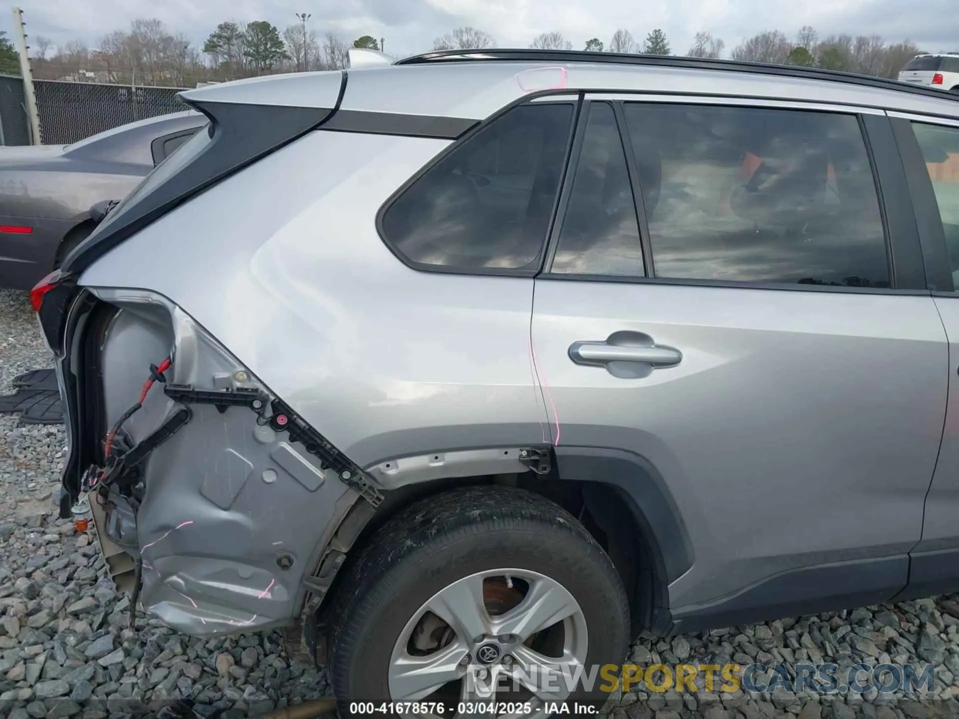6 Photograph of a damaged car JTMW1RFV6KD009277 TOYOTA RAV4 2019