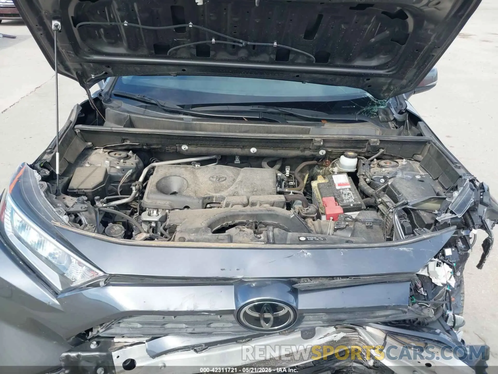 10 Photograph of a damaged car JTMW1RFV6KD011465 TOYOTA RAV4 2019