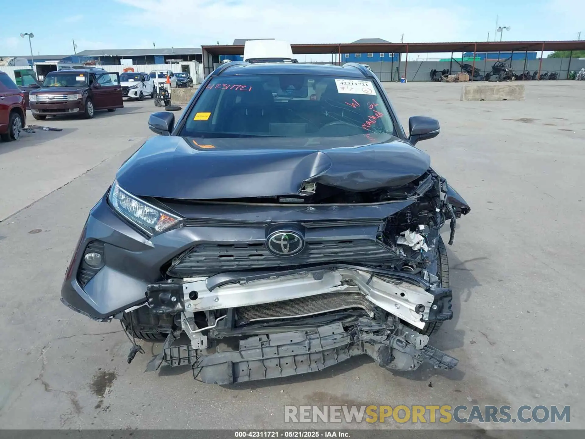 12 Photograph of a damaged car JTMW1RFV6KD011465 TOYOTA RAV4 2019