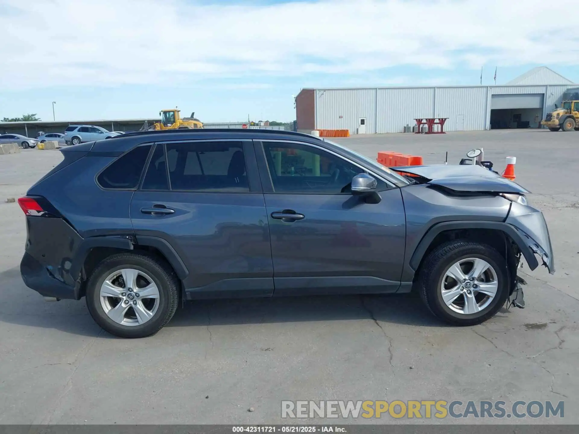 13 Photograph of a damaged car JTMW1RFV6KD011465 TOYOTA RAV4 2019