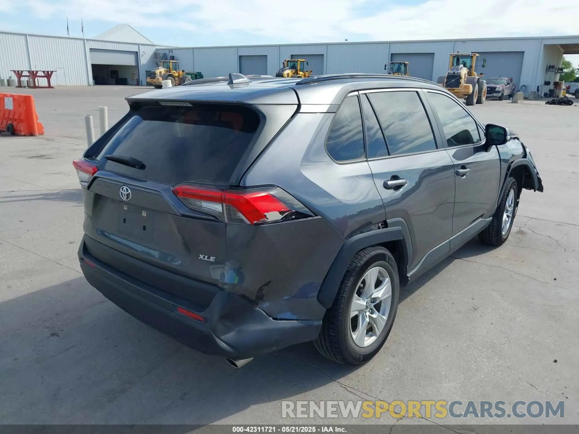 4 Photograph of a damaged car JTMW1RFV6KD011465 TOYOTA RAV4 2019