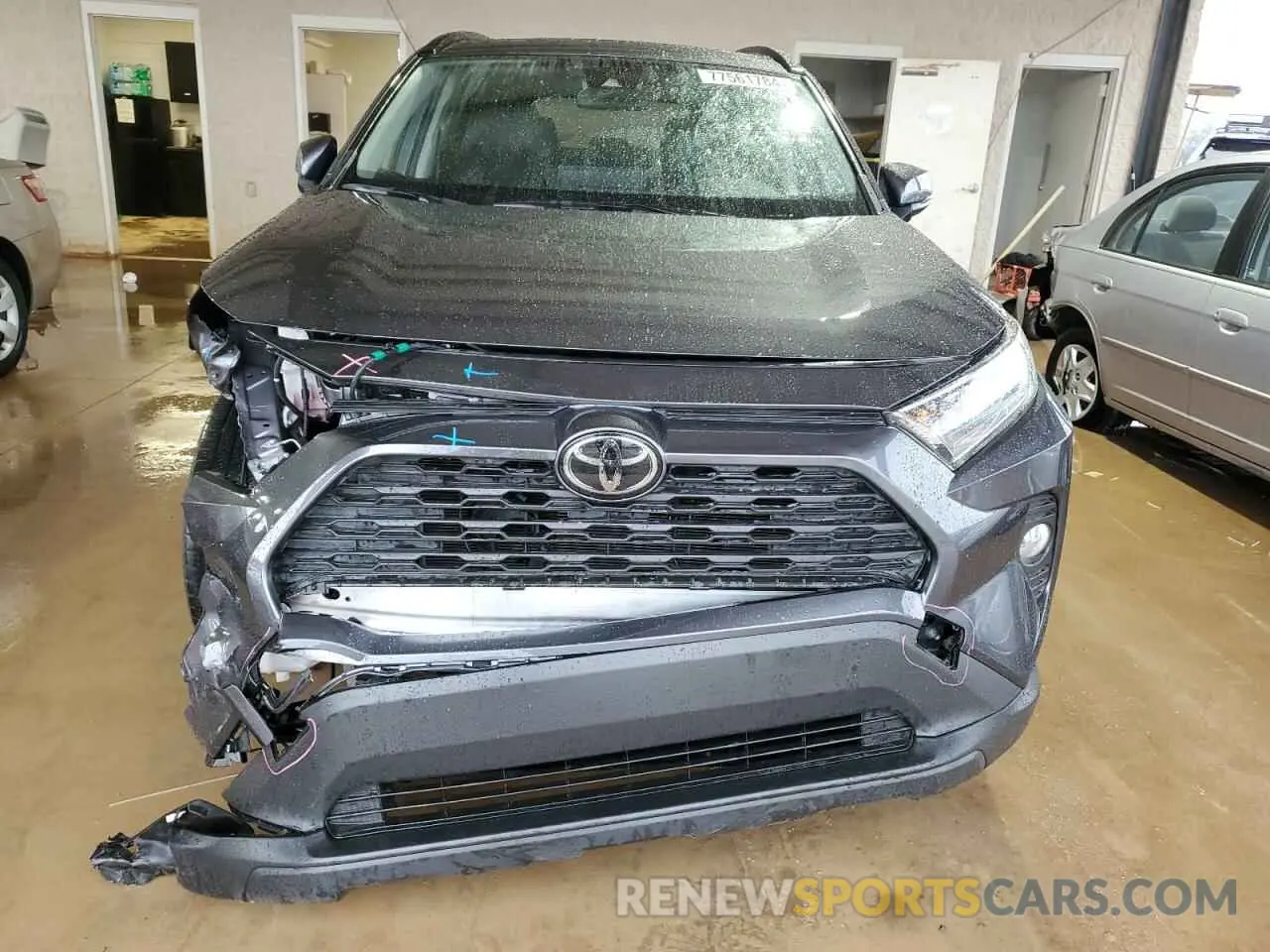 5 Photograph of a damaged car JTMW1RFV6KD012051 TOYOTA RAV4 2019