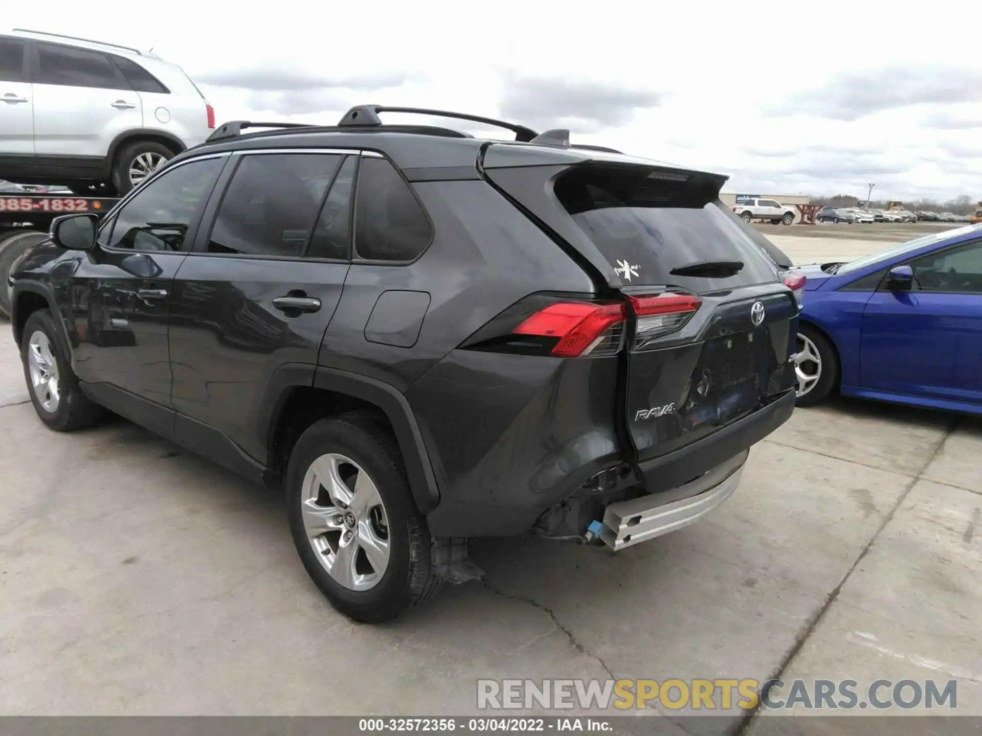 3 Photograph of a damaged car JTMW1RFV6KD014513 TOYOTA RAV4 2019