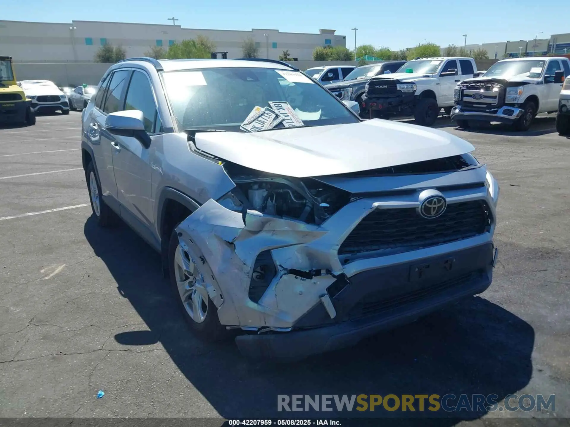 14 Photograph of a damaged car JTMW1RFV6KD024071 TOYOTA RAV4 2019