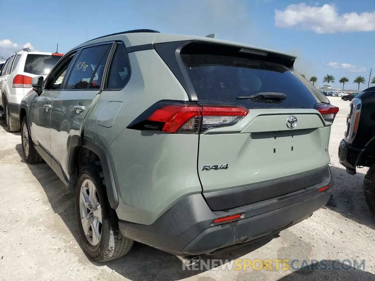 2 Photograph of a damaged car JTMW1RFV6KD031831 TOYOTA RAV4 2019