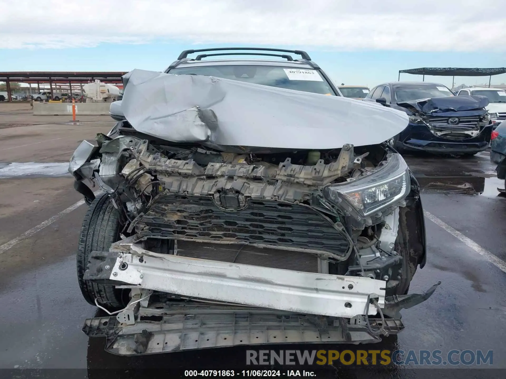 13 Photograph of a damaged car JTMW1RFV6KD035751 TOYOTA RAV4 2019