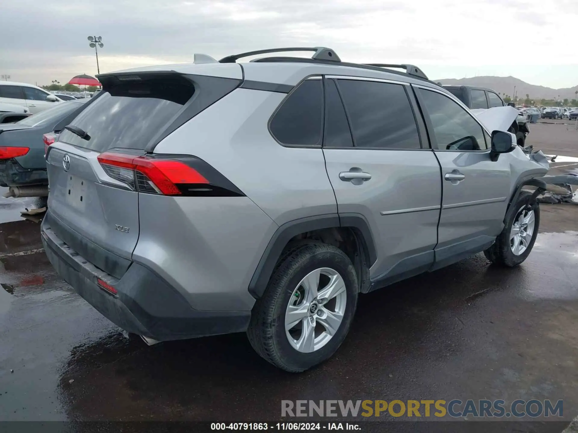 4 Photograph of a damaged car JTMW1RFV6KD035751 TOYOTA RAV4 2019