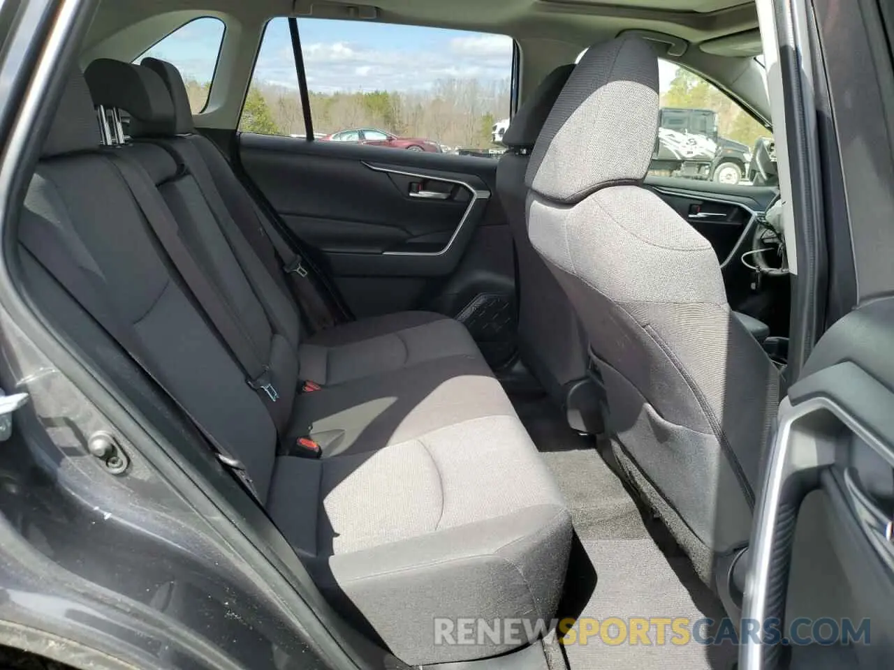 12 Photograph of a damaged car JTMW1RFV6KJ005909 TOYOTA RAV4 2019