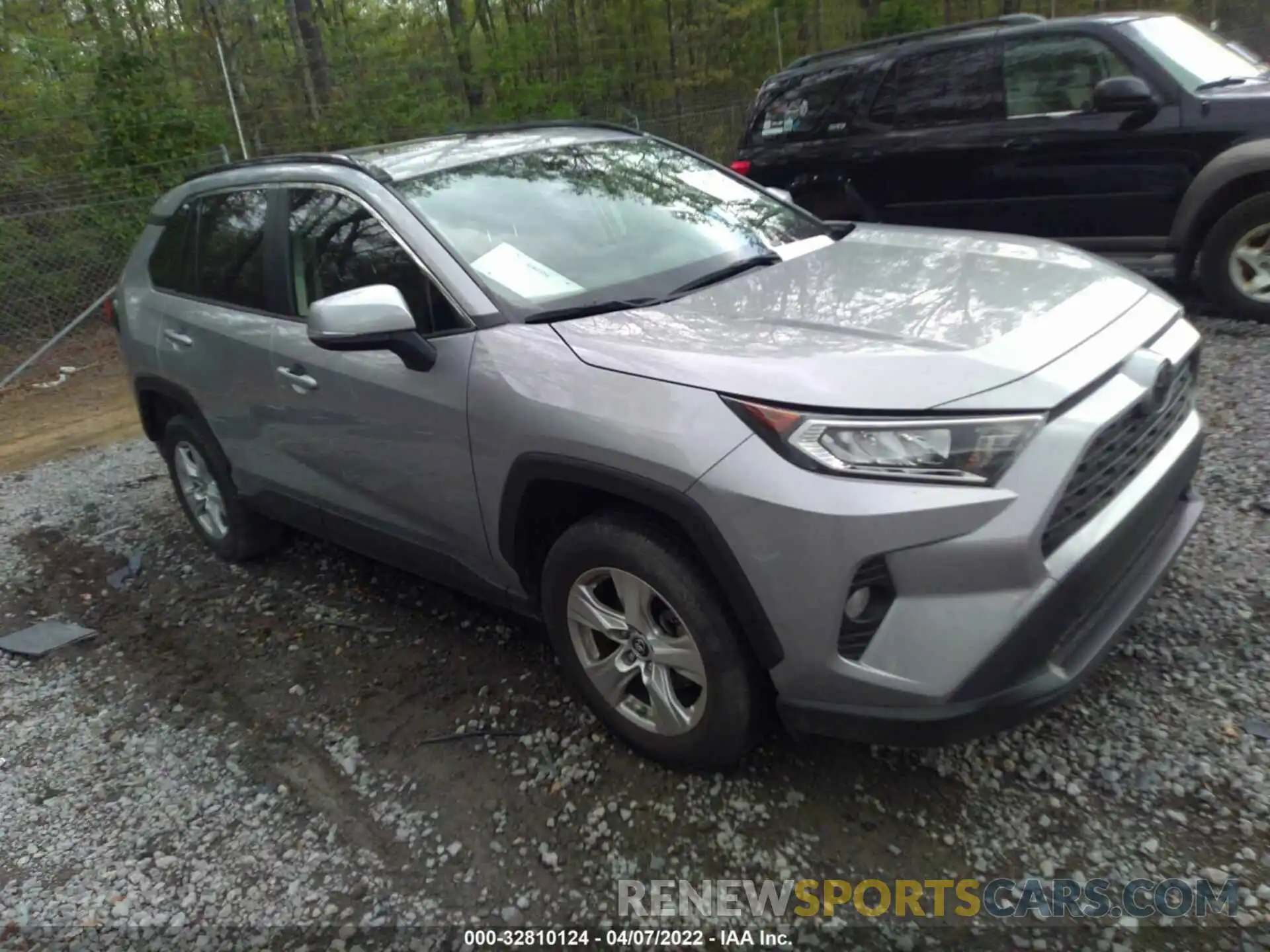 1 Photograph of a damaged car JTMW1RFV7KD009336 TOYOTA RAV4 2019