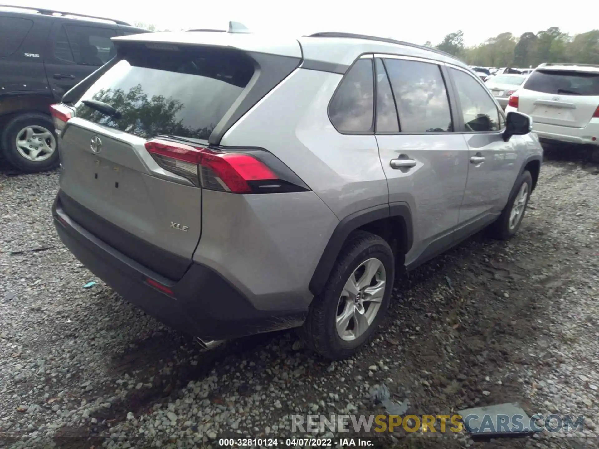 4 Photograph of a damaged car JTMW1RFV7KD009336 TOYOTA RAV4 2019