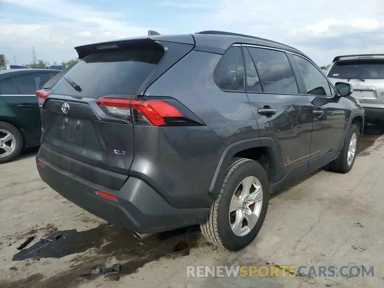 4 Photograph of a damaged car JTMW1RFV7KD009580 TOYOTA RAV4 2019