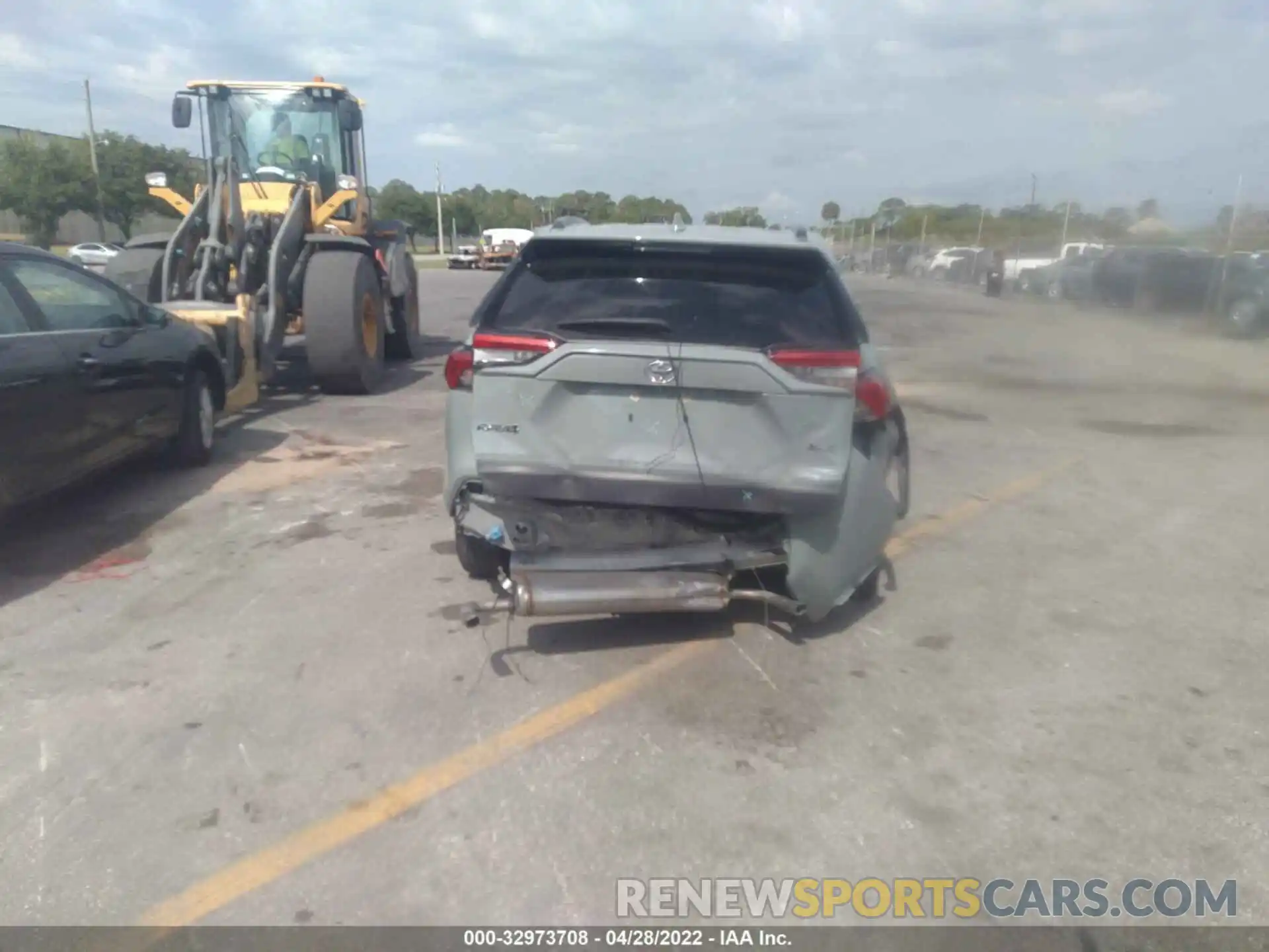 6 Photograph of a damaged car JTMW1RFV7KD012768 TOYOTA RAV4 2019