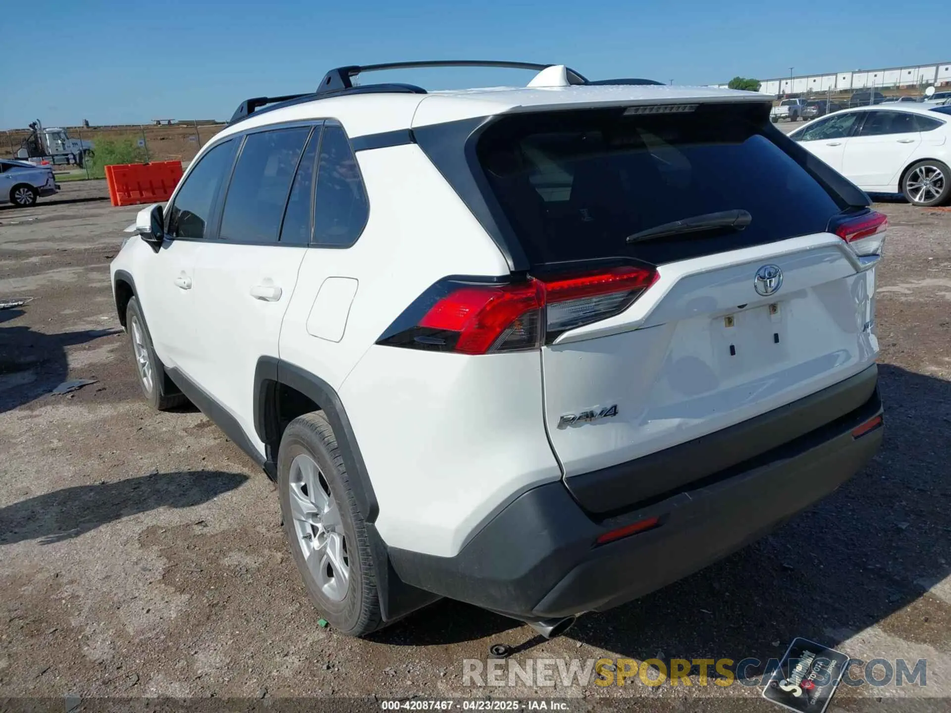 3 Photograph of a damaged car JTMW1RFV7KD029361 TOYOTA RAV4 2019
