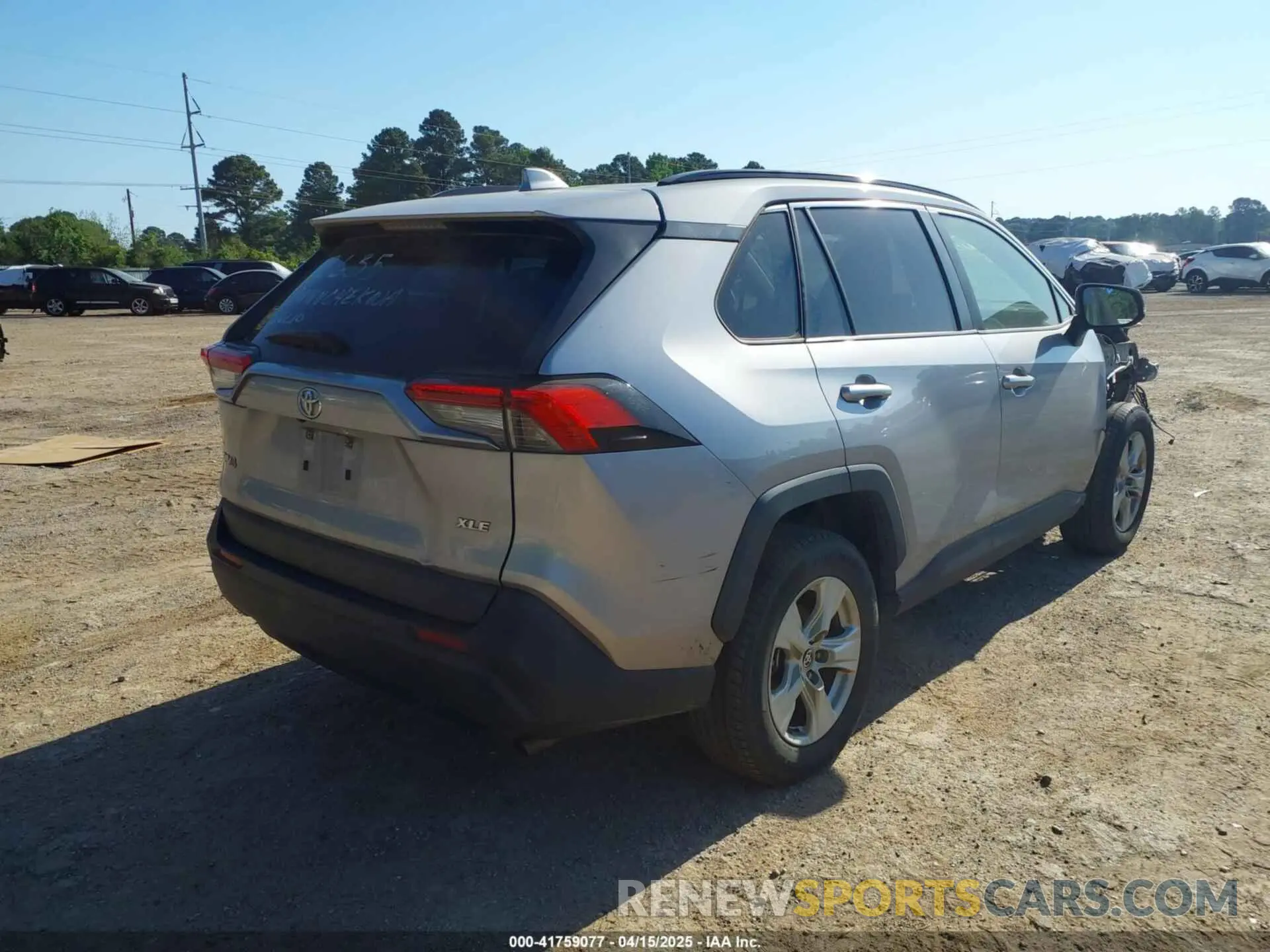 4 Photograph of a damaged car JTMW1RFV7KD041106 TOYOTA RAV4 2019