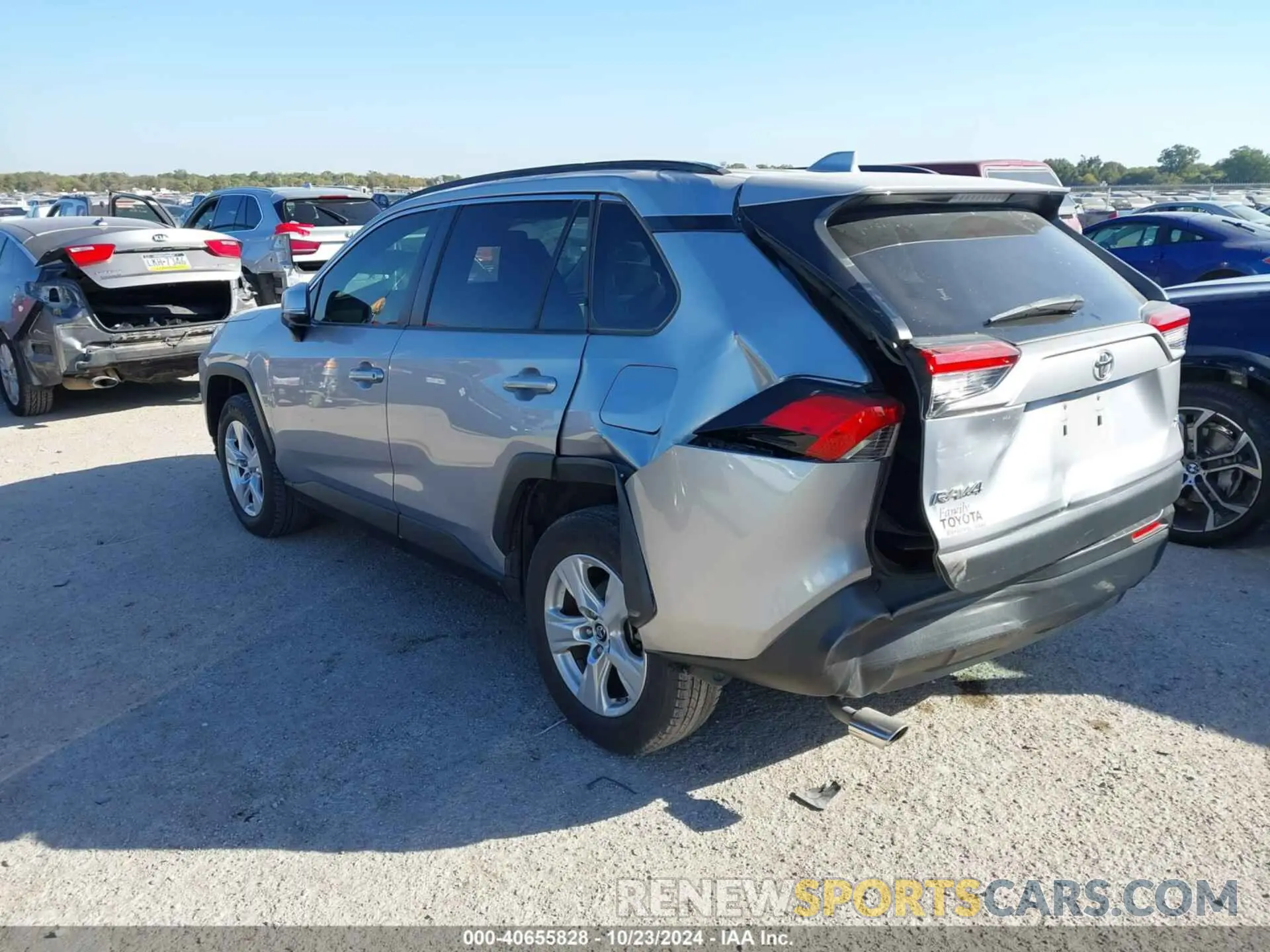 3 Photograph of a damaged car JTMW1RFV7KD509562 TOYOTA RAV4 2019
