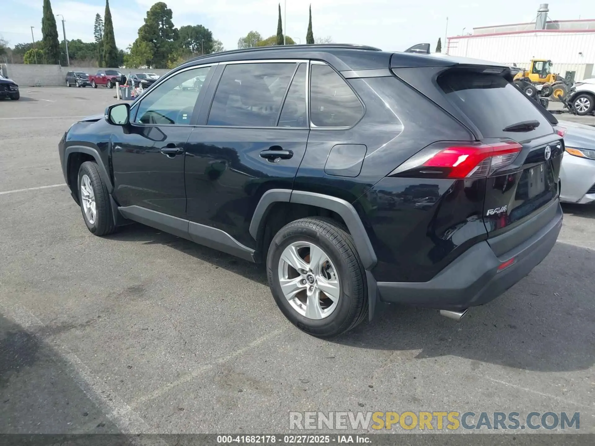 3 Photograph of a damaged car JTMW1RFV7KJ011556 TOYOTA RAV4 2019