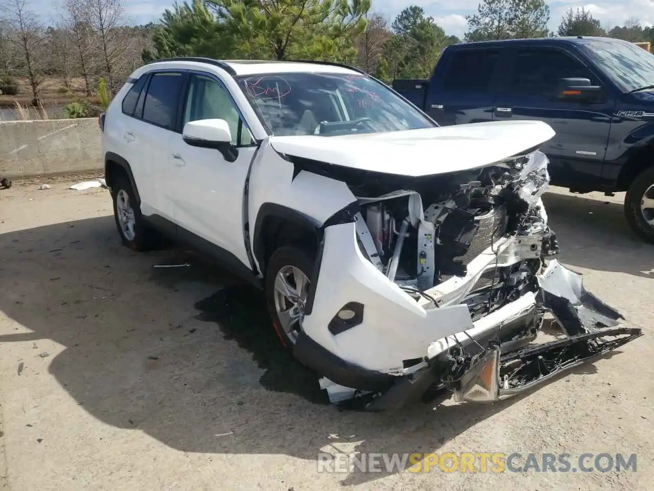 1 Photograph of a damaged car JTMW1RFV8KD012004 TOYOTA RAV4 2019