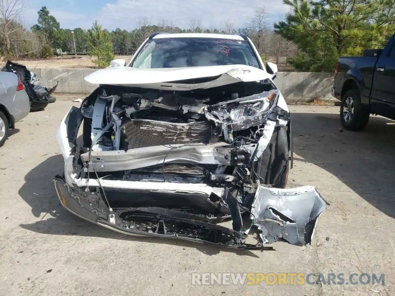 9 Photograph of a damaged car JTMW1RFV8KD012004 TOYOTA RAV4 2019