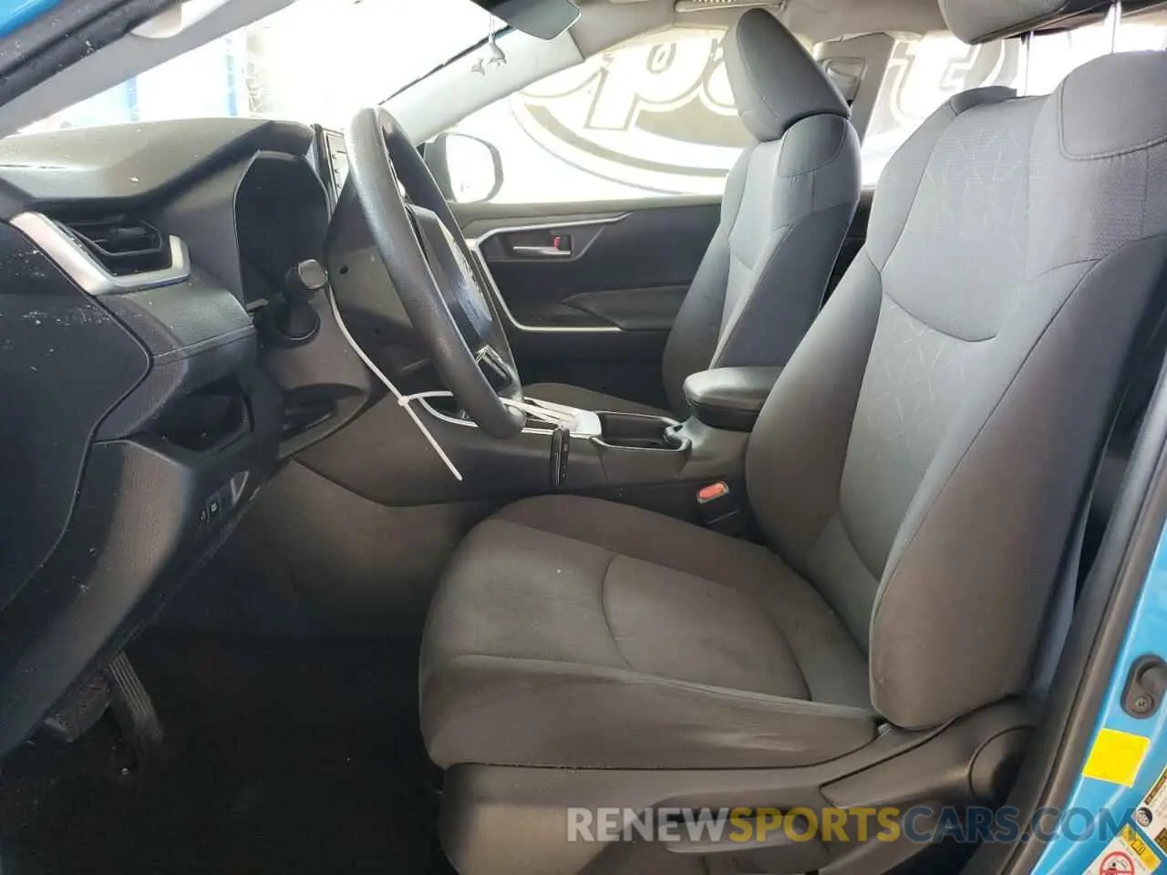 7 Photograph of a damaged car JTMW1RFV8KD015808 TOYOTA RAV4 2019