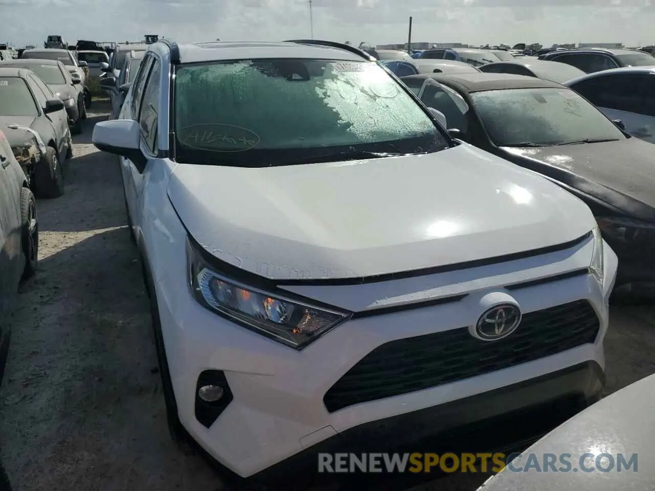 5 Photograph of a damaged car JTMW1RFV8KD018434 TOYOTA RAV4 2019