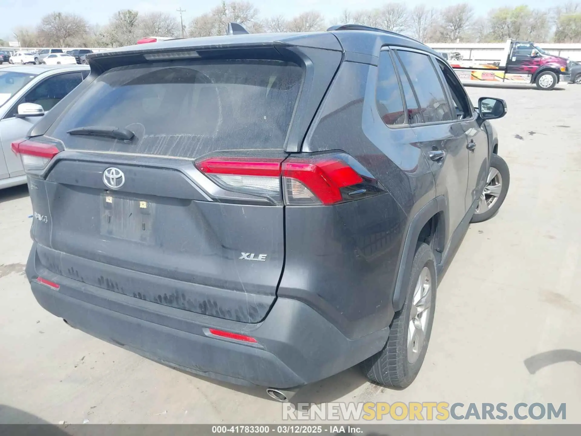 4 Photograph of a damaged car JTMW1RFV8KD034763 TOYOTA RAV4 2019