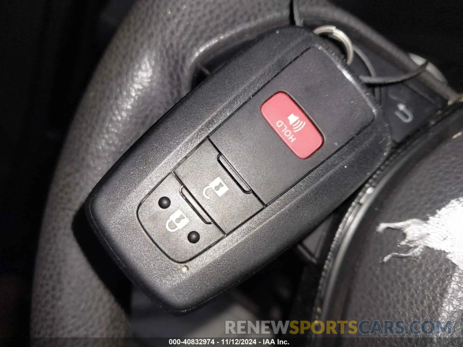11 Photograph of a damaged car JTMW1RFV8KD510218 TOYOTA RAV4 2019
