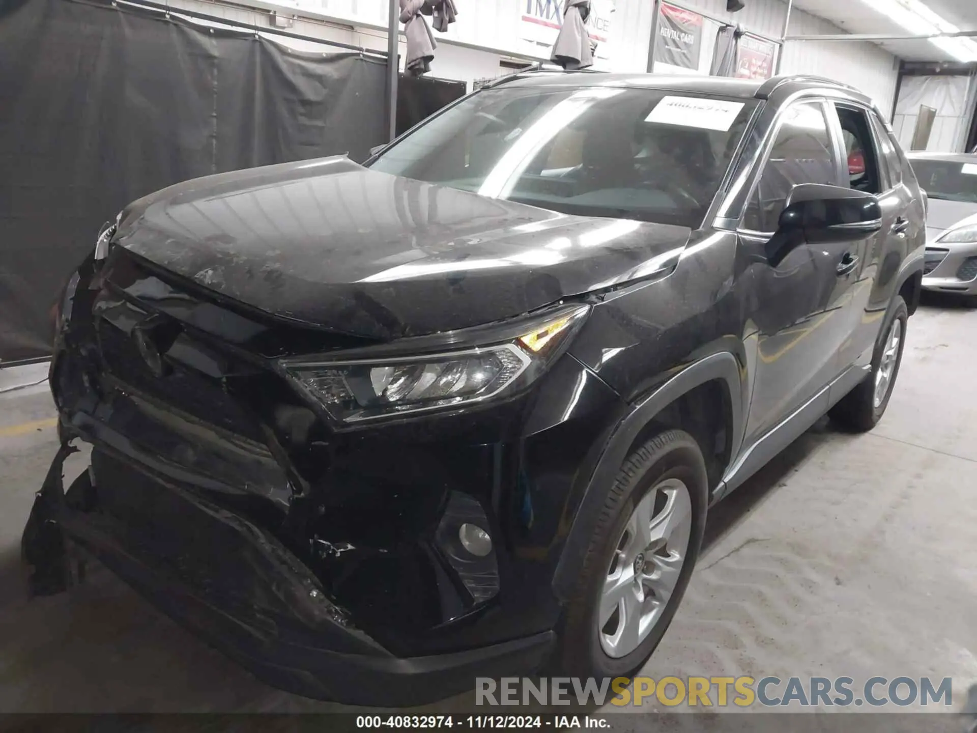 2 Photograph of a damaged car JTMW1RFV8KD510218 TOYOTA RAV4 2019