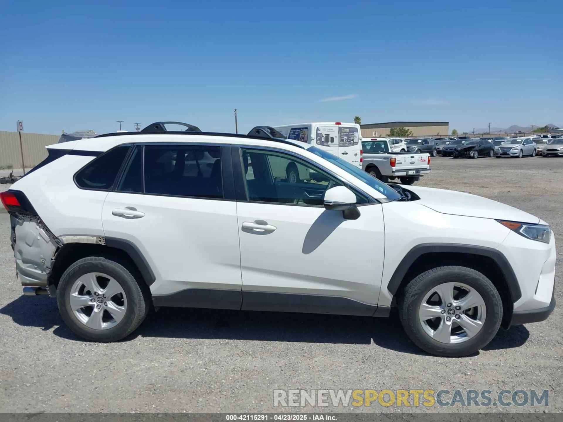 14 Photograph of a damaged car JTMW1RFV9KD003246 TOYOTA RAV4 2019