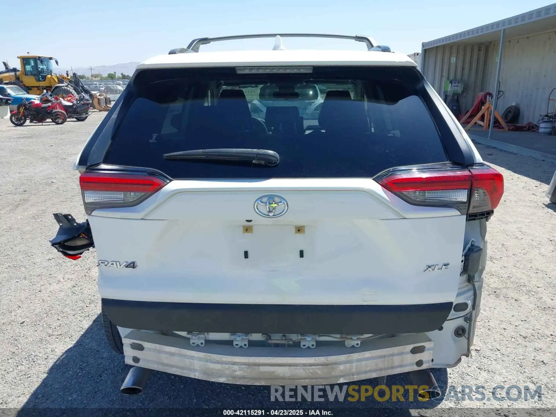 17 Photograph of a damaged car JTMW1RFV9KD003246 TOYOTA RAV4 2019