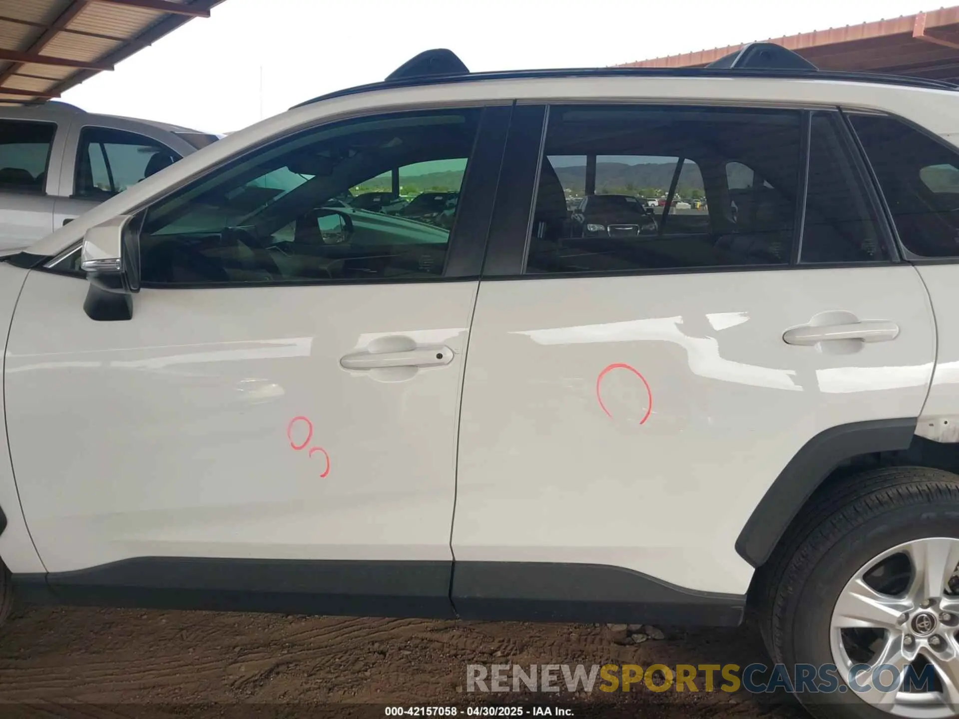 15 Photograph of a damaged car JTMW1RFV9KD009824 TOYOTA RAV4 2019