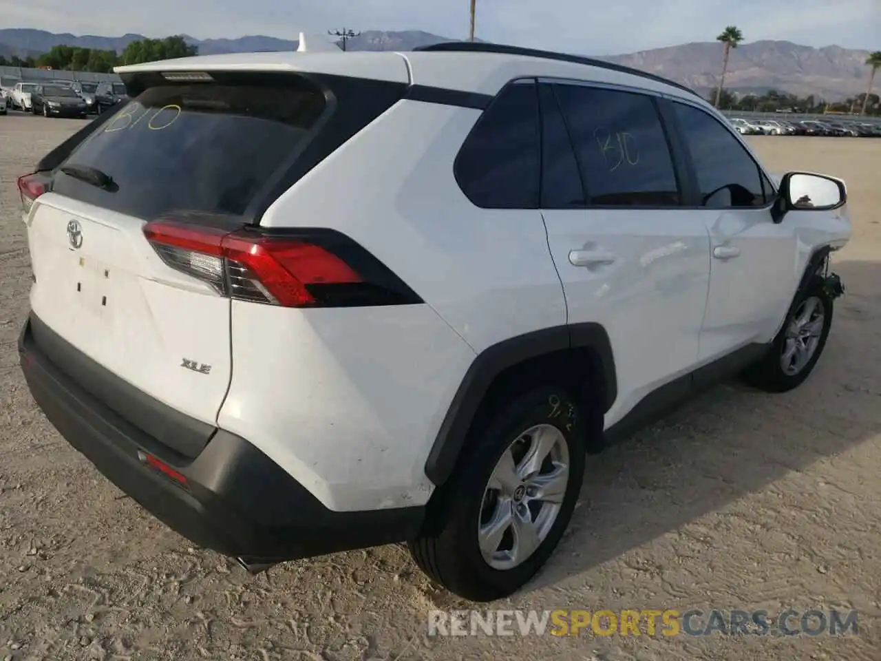 4 Photograph of a damaged car JTMW1RFV9KD011167 TOYOTA RAV4 2019