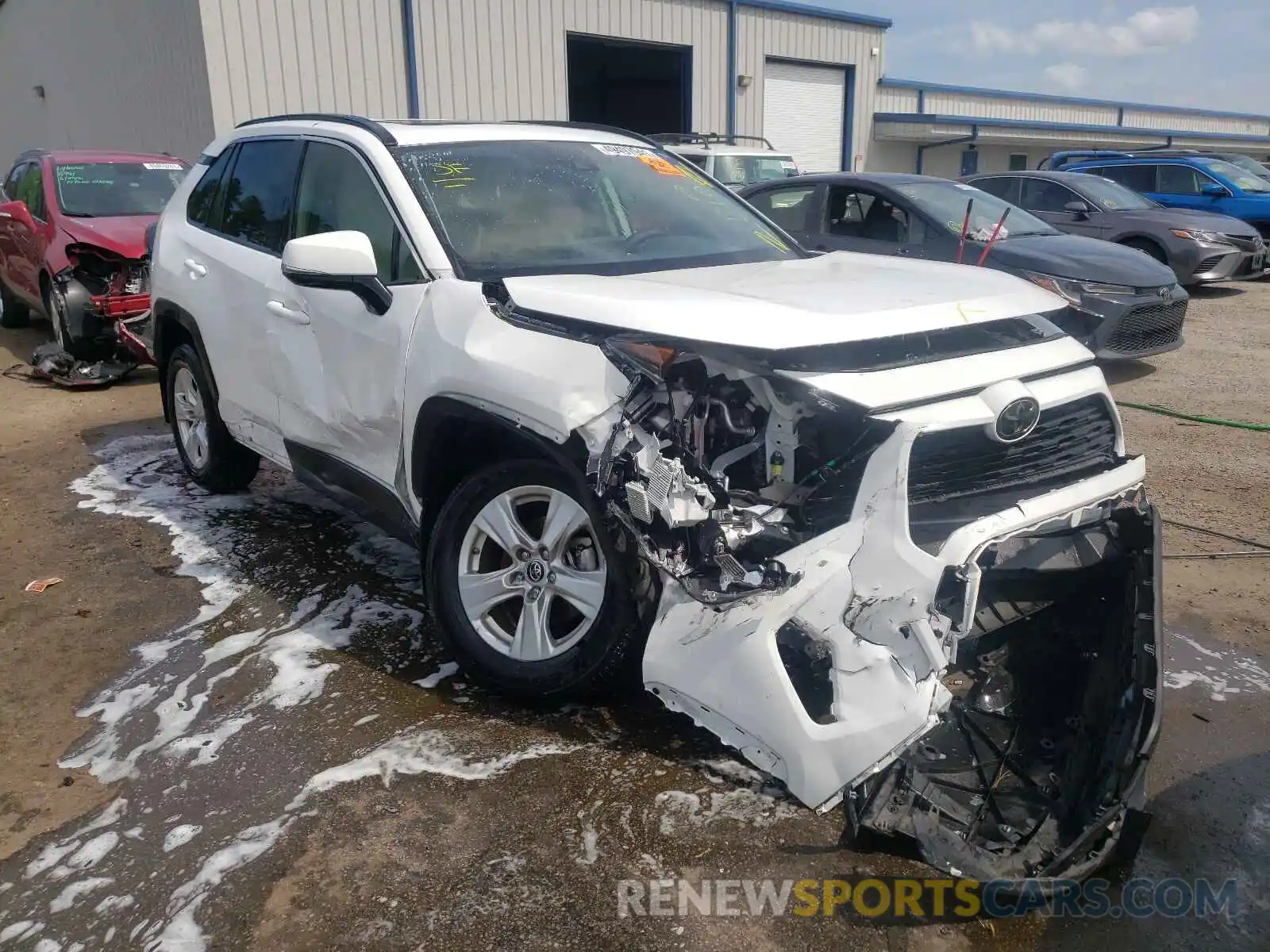 1 Photograph of a damaged car JTMW1RFV9KD014487 TOYOTA RAV4 2019