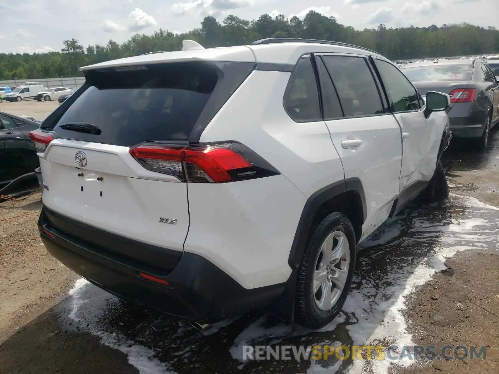 4 Photograph of a damaged car JTMW1RFV9KD014487 TOYOTA RAV4 2019