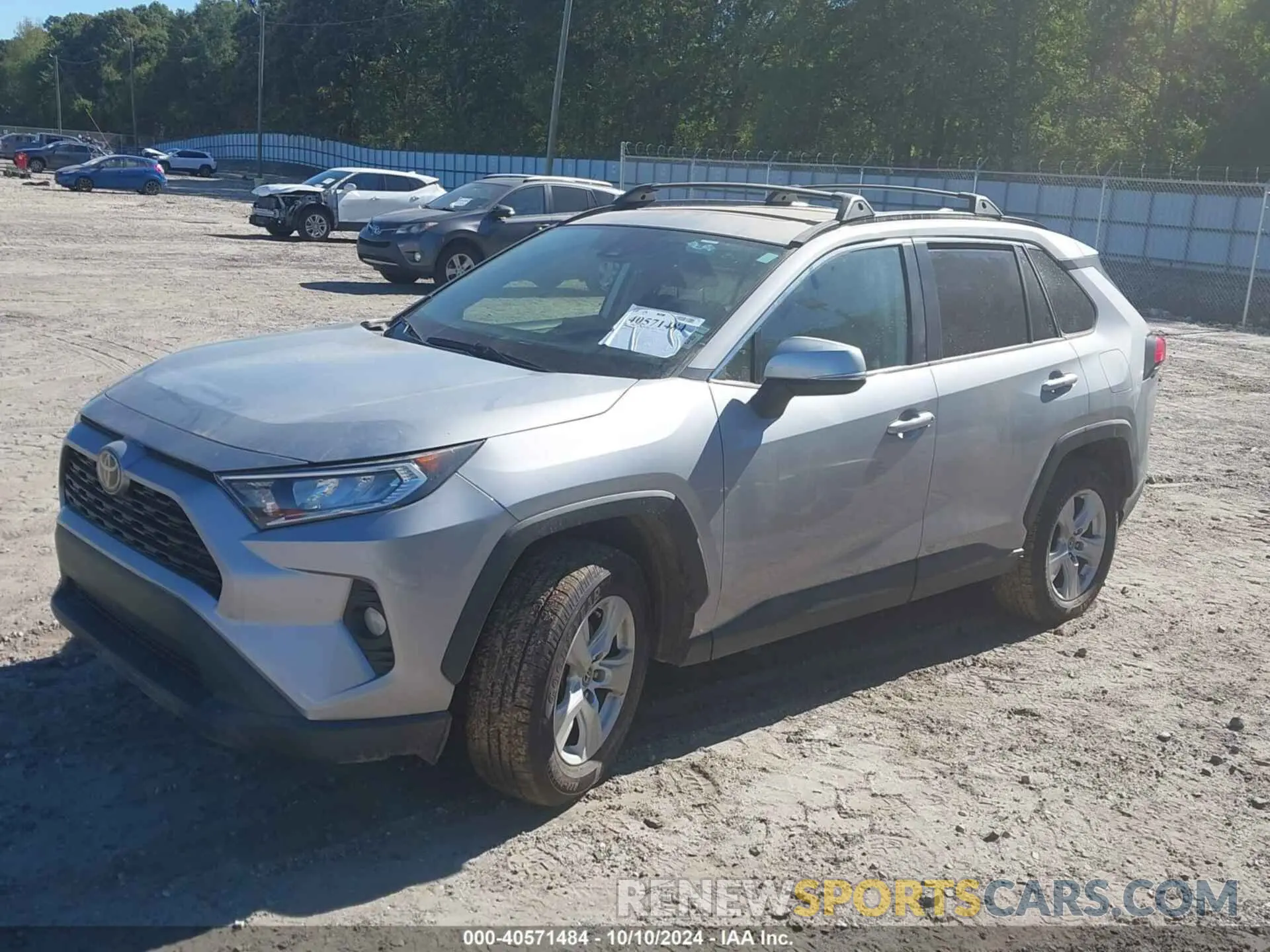 2 Photograph of a damaged car JTMW1RFV9KD015154 TOYOTA RAV4 2019