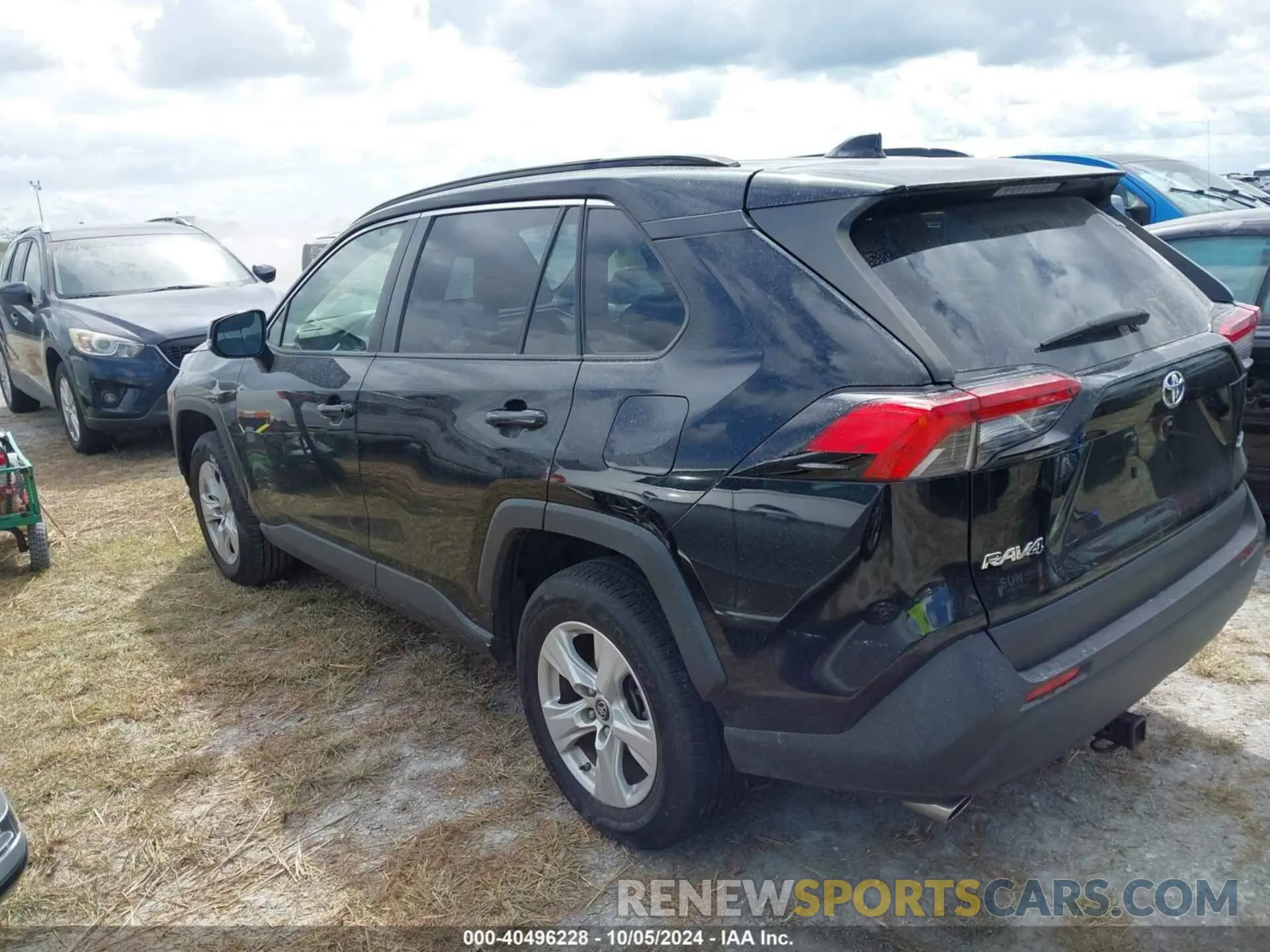 13 Photograph of a damaged car JTMW1RFV9KD034027 TOYOTA RAV4 2019