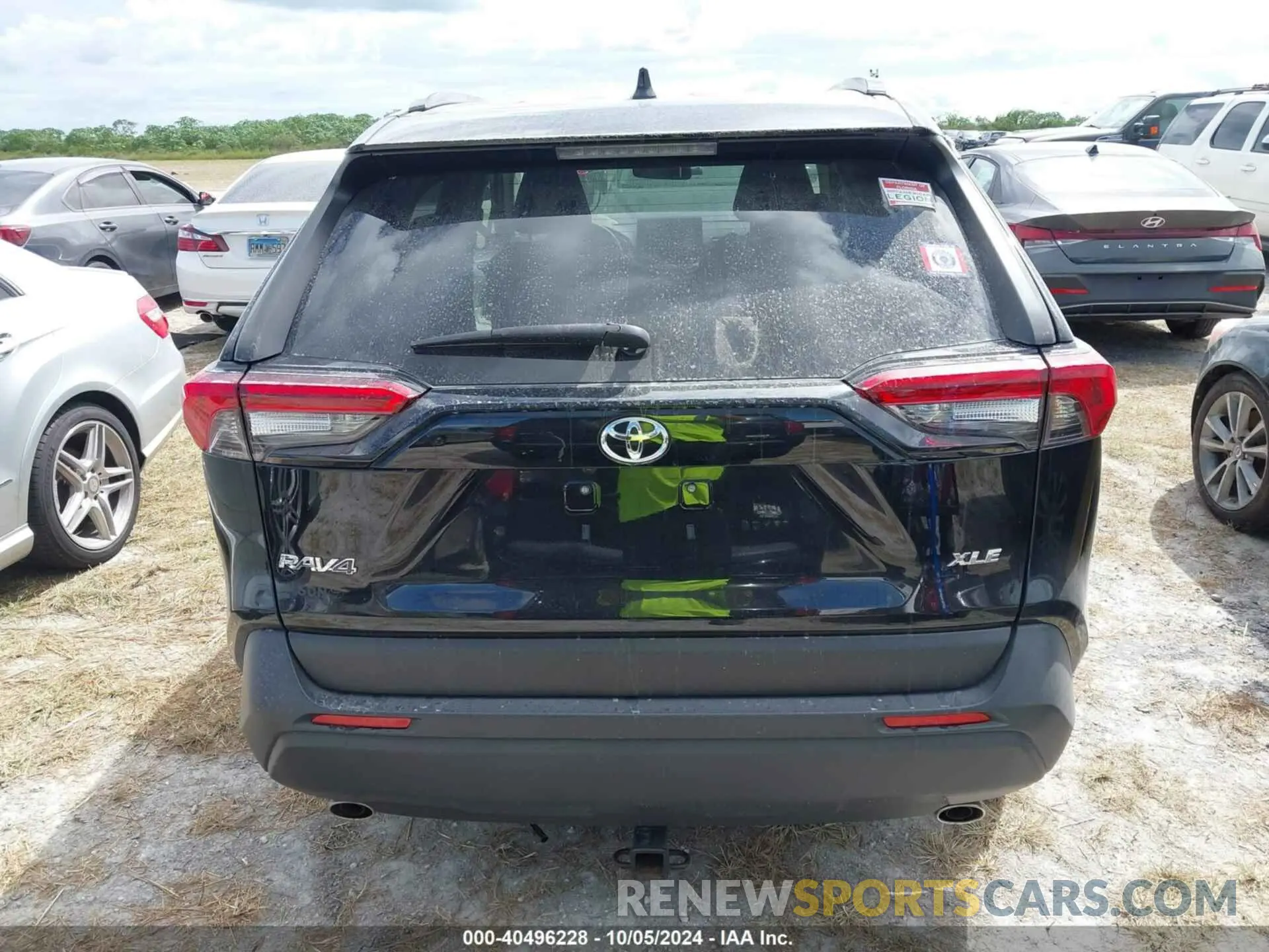 15 Photograph of a damaged car JTMW1RFV9KD034027 TOYOTA RAV4 2019
