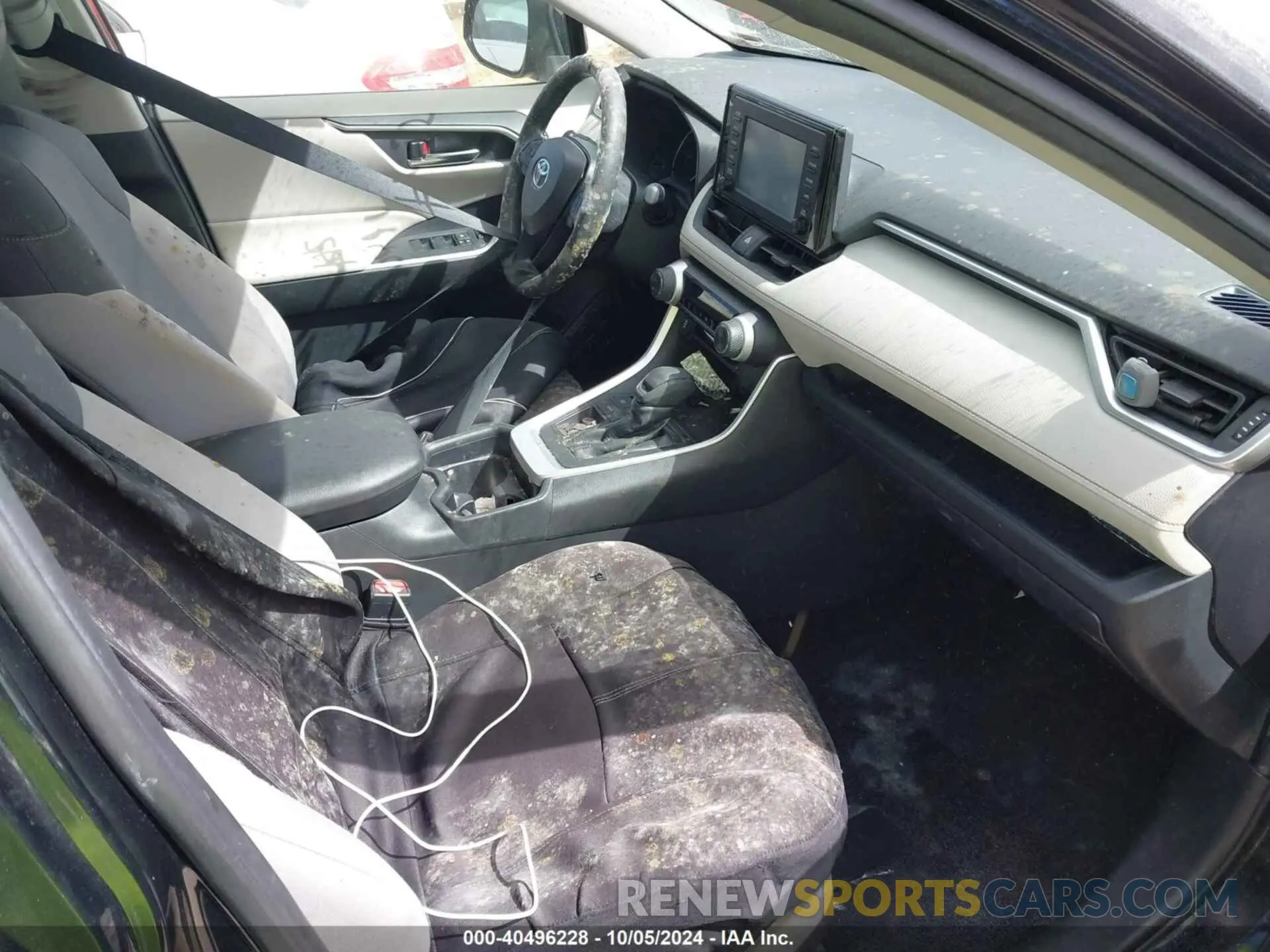5 Photograph of a damaged car JTMW1RFV9KD034027 TOYOTA RAV4 2019
