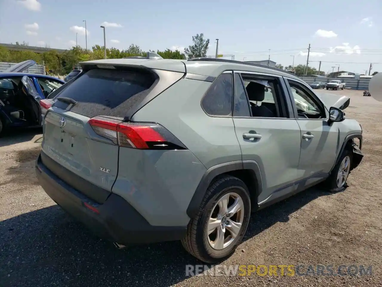 4 Photograph of a damaged car JTMW1RFV9KD500832 TOYOTA RAV4 2019