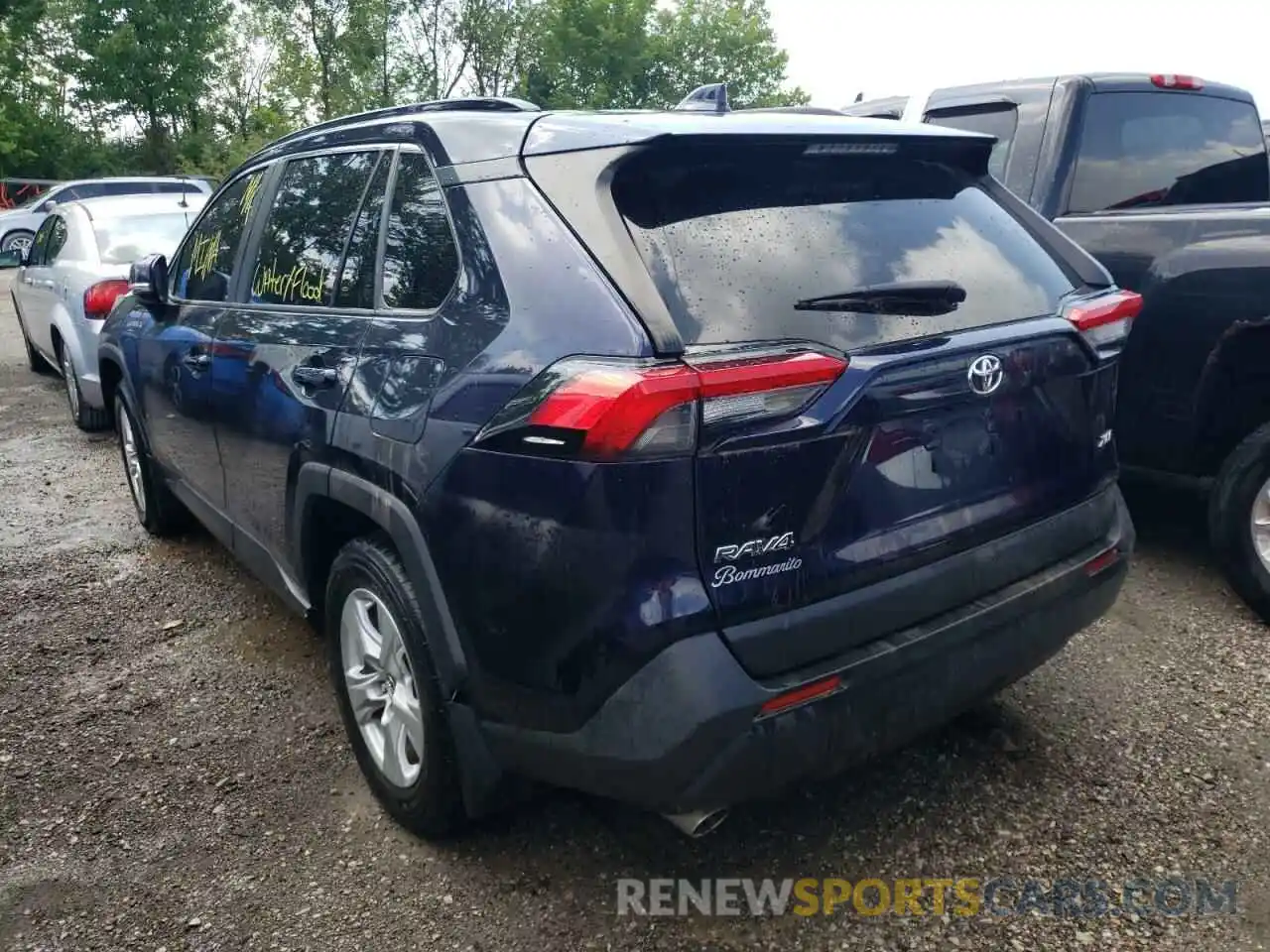 3 Photograph of a damaged car JTMW1RFV9KD502953 TOYOTA RAV4 2019