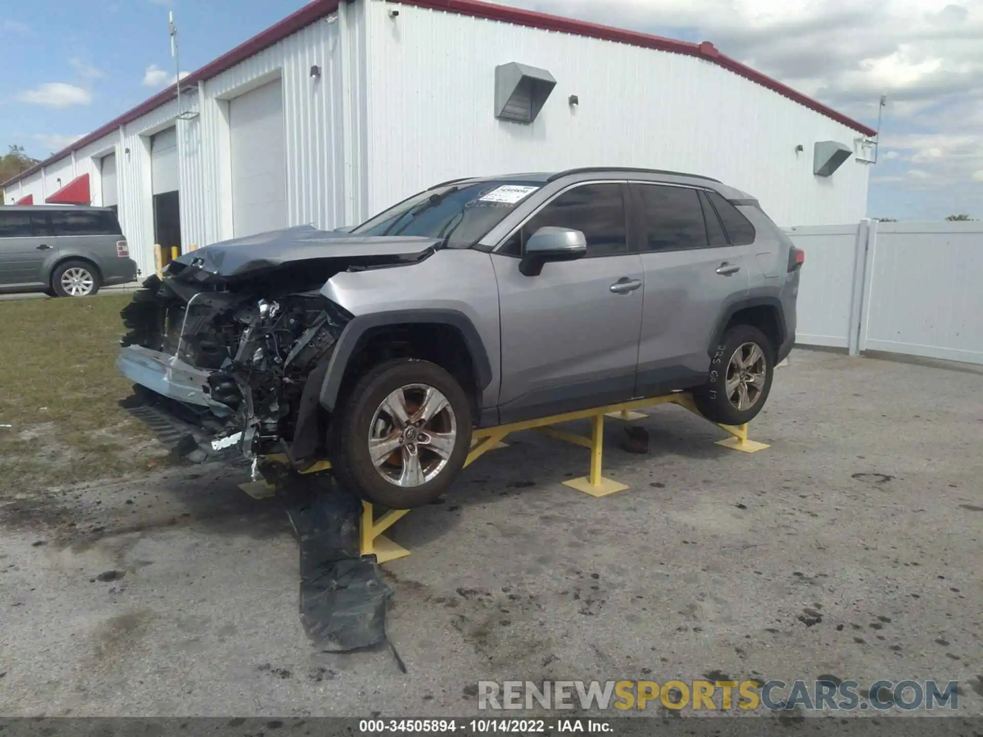 2 Photograph of a damaged car JTMW1RFV9KD505657 TOYOTA RAV4 2019