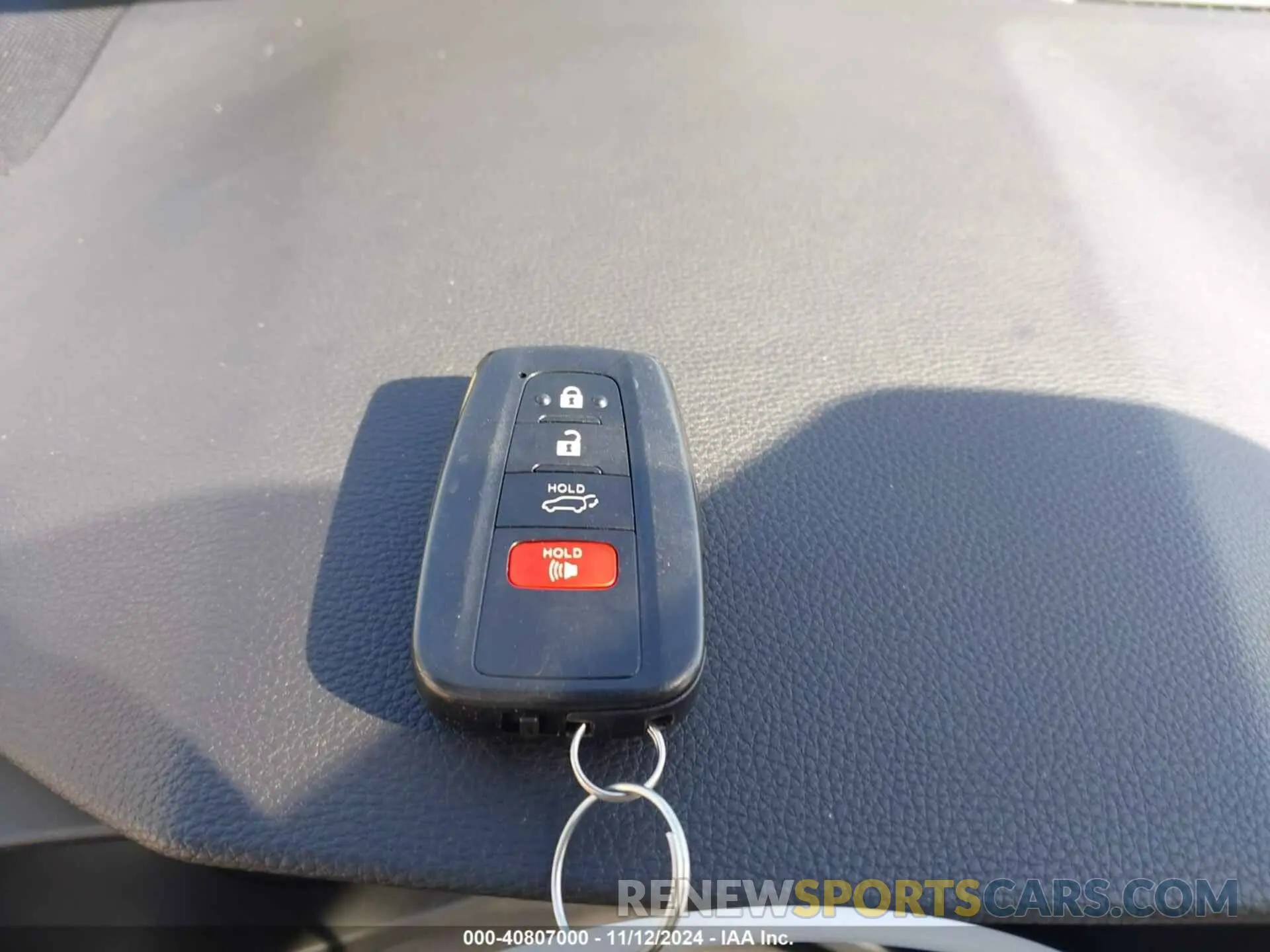 11 Photograph of a damaged car JTMW1RFV9KD506470 TOYOTA RAV4 2019