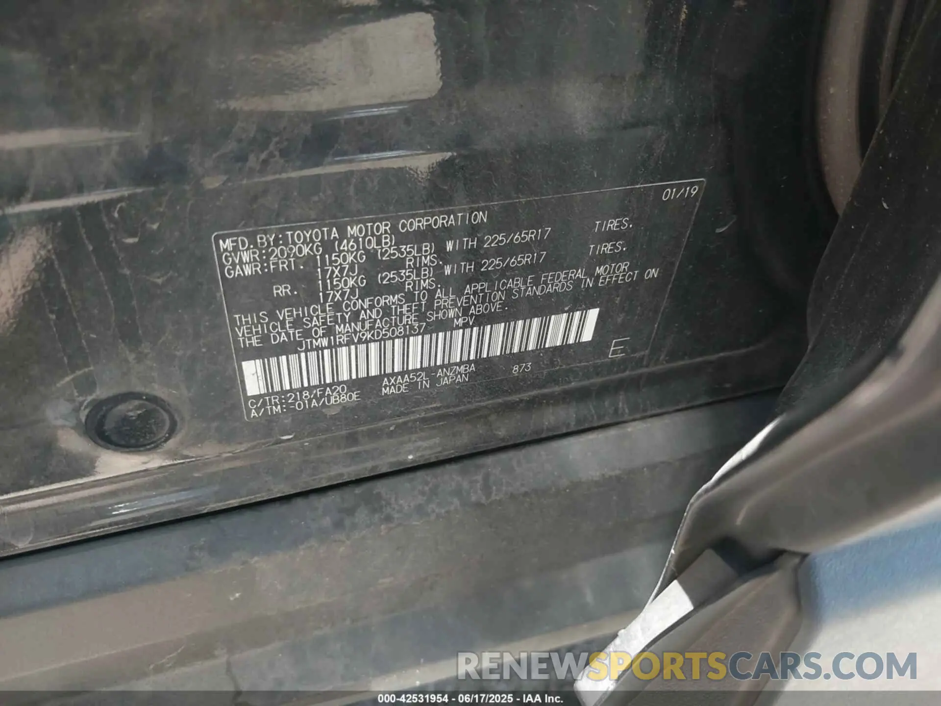 9 Photograph of a damaged car JTMW1RFV9KD508137 TOYOTA RAV4 2019