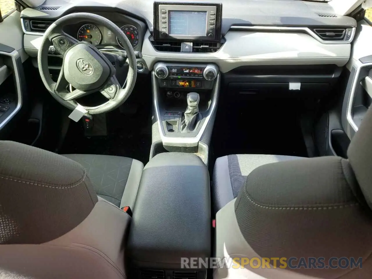 8 Photograph of a damaged car JTMW1RFV9KJ002504 TOYOTA RAV4 2019