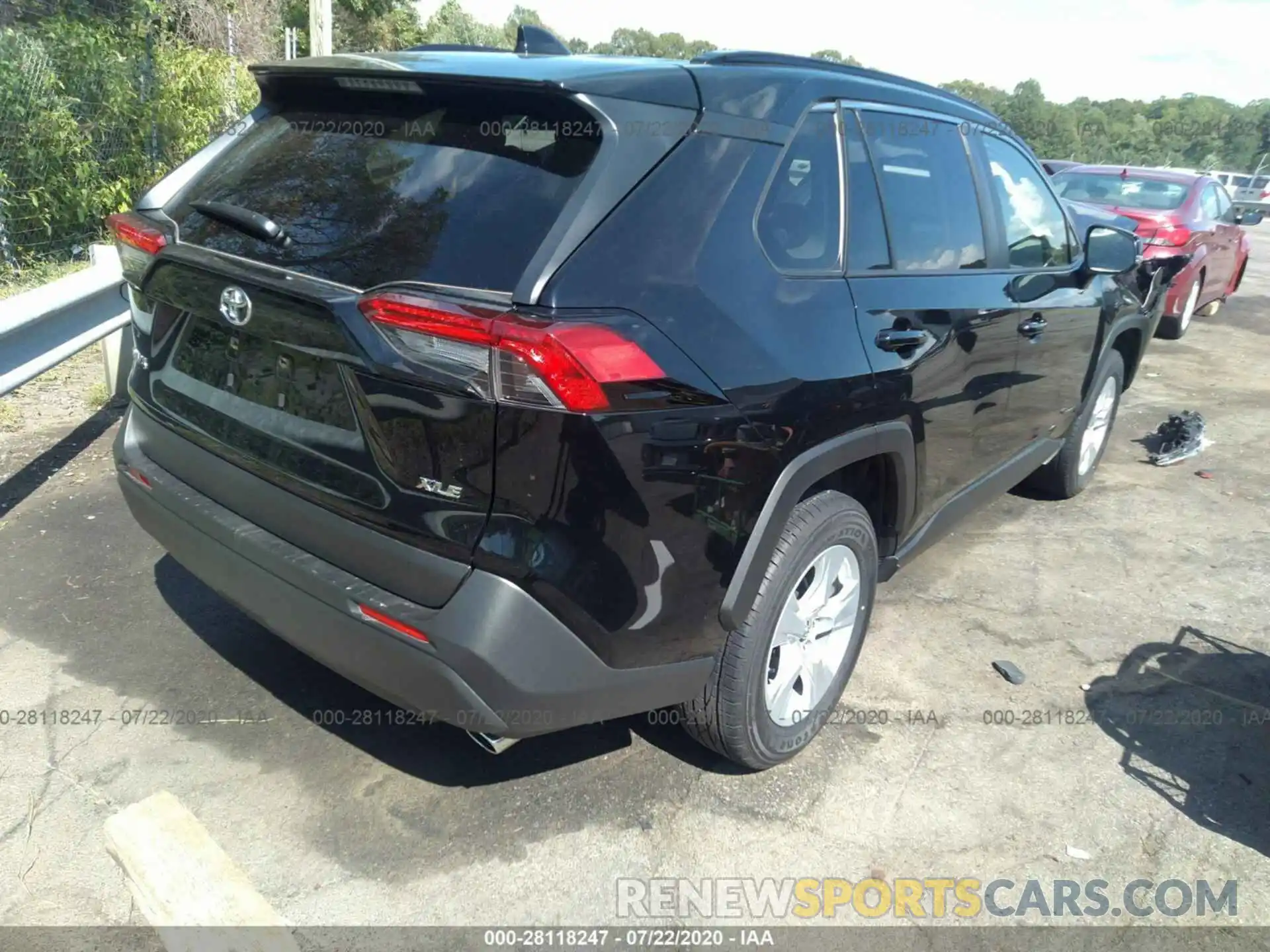 4 Photograph of a damaged car JTMW1RFVXKD030942 TOYOTA RAV4 2019